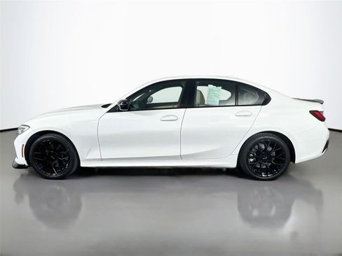 Used 2021 BMW 330i xDrive Sedan w/ Convenience Package AWD/4WD image 3