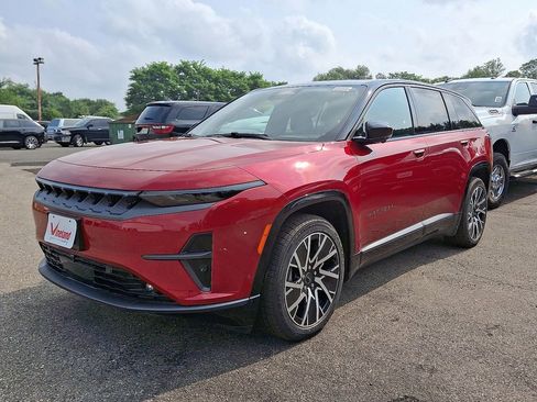New 2025 Jeep Wagoneer S Limited AWD/4WD image 3
