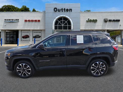 Certified 2022 Jeep Compass Limited AWD/4WD image 7