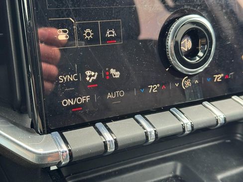 New 2026 GMC Acadia Elevation image 20