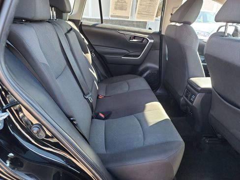 Used 2023 Toyota RAV4 XLE image 17