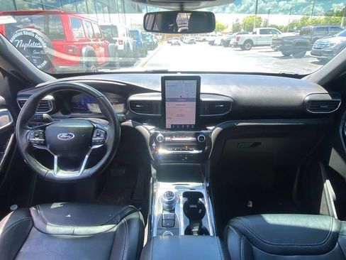 Used 2023 Ford Explorer ST w/ Equipment Group 401A AWD/4WD image 17