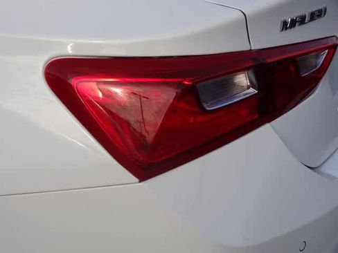 Used 2024 Chevrolet Malibu LT image 24