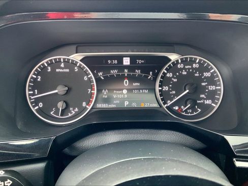 Used 2023 Nissan Pathfinder SL image 10