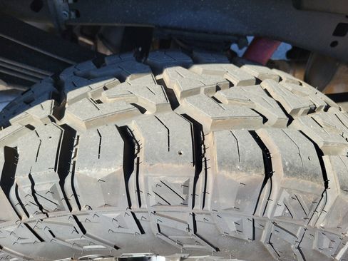 Used 2020 Ford F250 Platinum w/ Tremor Off-Road Package image 35