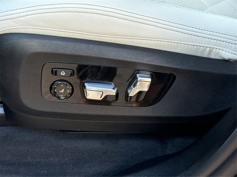 New 2026 BMW X7 xDrive40i image 25