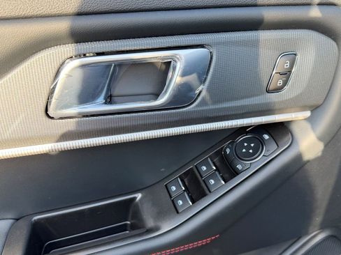 New 2026 Ford Explorer ST-Line AWD/4WD image 21