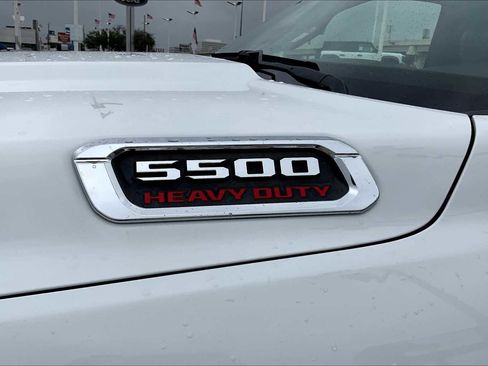 Used 2021 RAM 5500 Tradesman image 29