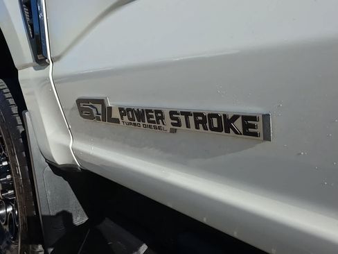 Used 2025 Ford F250 Lariat w/ Black Appearance Package AWD/4WD image 18