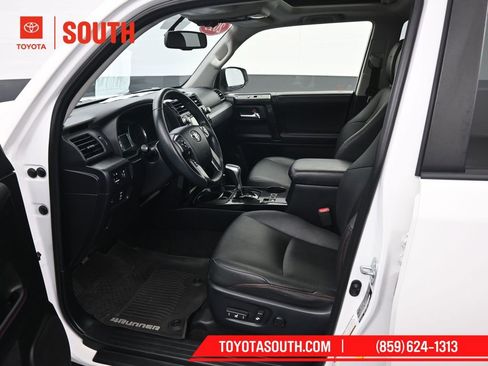 Used 2019 Toyota 4Runner TRD Off-Road Premium image 9