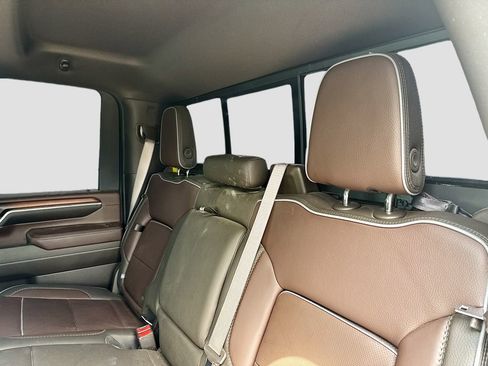 Used 2024 GMC Sierra 2500 Denali w/ Denali Reserve Package AWD/4WD image 23