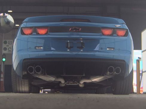 Used 2013 Chevrolet Camaro SS w/ Hot Wheels Special Edition image 7