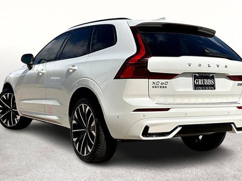 Used 2026 Volvo XC60 B5 Ultra w/ Protection Package Premier image 5