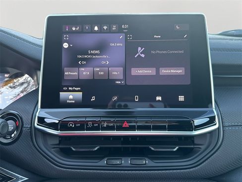 New 2026 Jeep Compass Latitude image 18