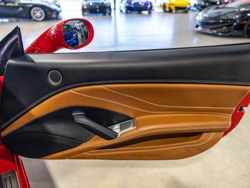Used 2015 Ferrari California T RWD image 30