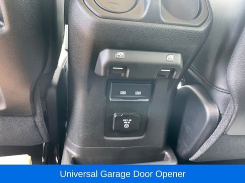 Used 2026 Jeep Wrangler Unlimited Rubicon AWD/4WD image 13