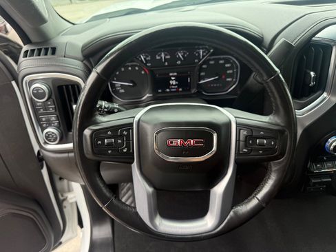 Used 2020 GMC Sierra 1500 SLT w/ Driver Alert Package II AWD/4WD image 22