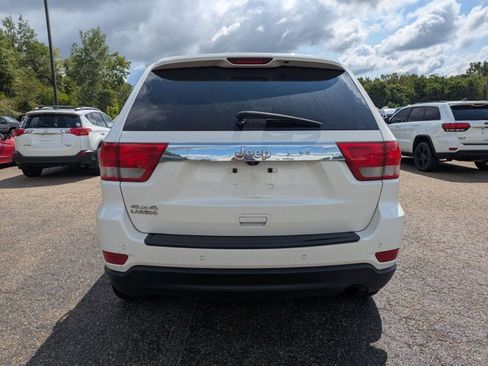 Used 2012 Jeep Grand Cherokee Laredo AWD/4WD image 6