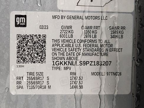 Used 2023 GMC Acadia AT4 image 29