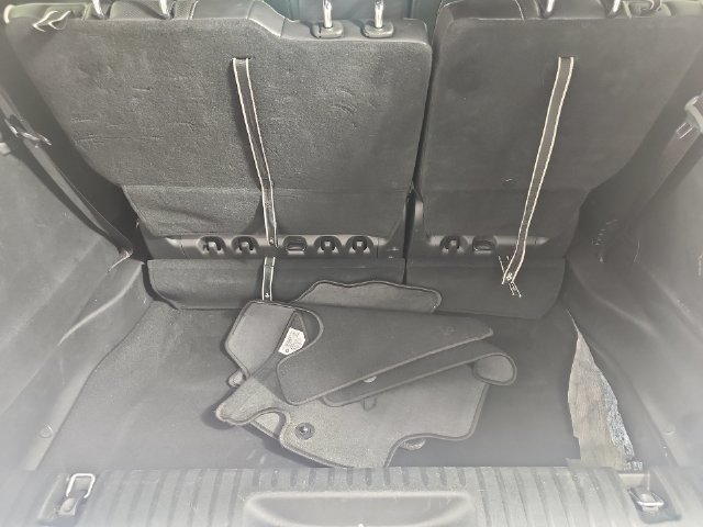 Used 2025 Chrysler Pacifica Limited FWD image 35