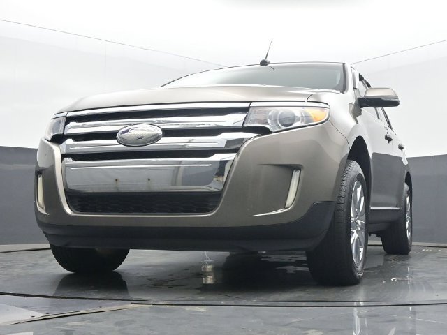 Used 2014 Ford Edge Limited w/ Driver Entry Package AWD/4WD image 17