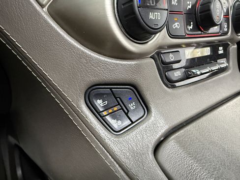 Used 2015 GMC Yukon Denali w/ Open Road Package AWD/4WD image 20