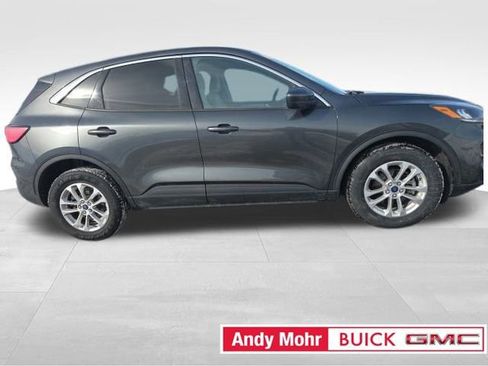 Used 2020 Ford Escape SE image 22