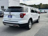 Used 2016 Ford Explorer XLT w/ Equipment Group 202A image 3