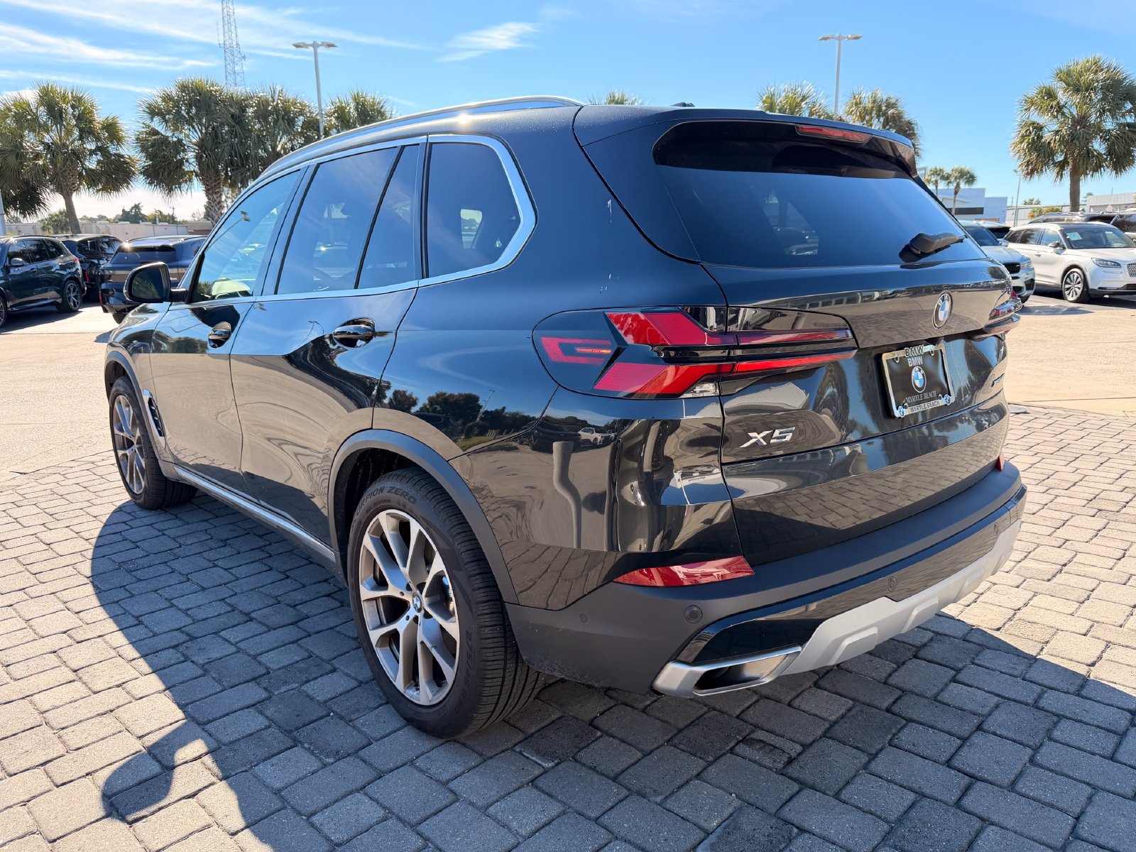 Used 2025 BMW X5 xDrive40i w/ Premium Package AWD/4WD image 11
