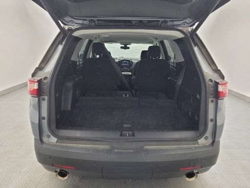 Used 2018 Chevrolet Traverse LT image 29