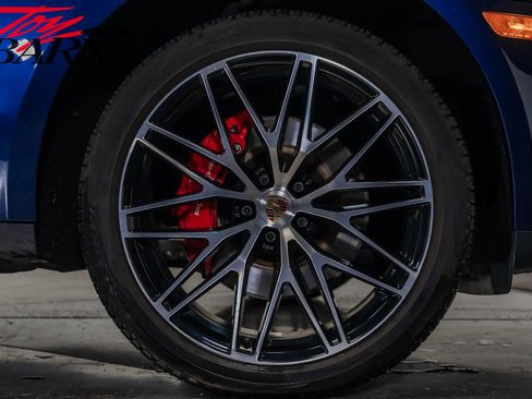 Used 2022 Porsche Macan S image 15