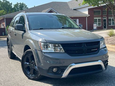 Used 2020 Dodge Journey Crossroad FWD image 7