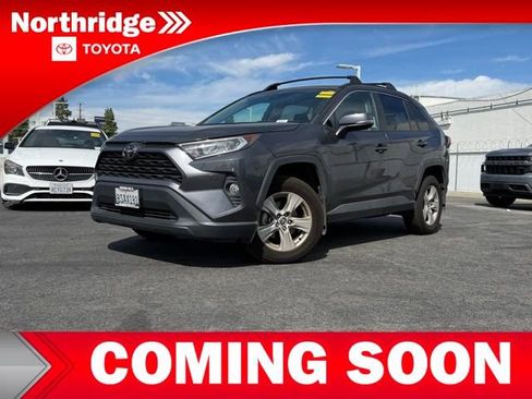 Certified 2020 Toyota RAV4 XLE w/ Carpet Mat Package image 3