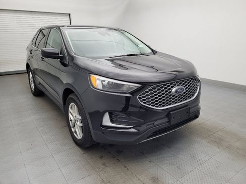 Used 2024 Ford Edge SEL image 13