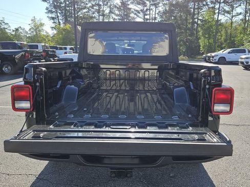 Used 2023 Jeep Gladiator Sport w/ Trailer Tow Package AWD/4WD image 12