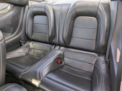 Used 2025 Ford Mustang Premium image 18