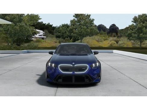 New 2027 BMW M5 Touring AWD/4WD image 3