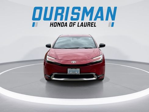 Used 2023 Toyota Prius Prime FWD image 3