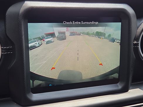 Used 2023 Jeep Wrangler Unlimited Sahara AWD/4WD image 18