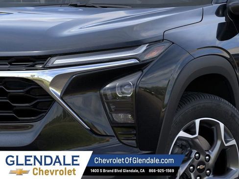 New 2026 Chevrolet Trax LT FWD image 5