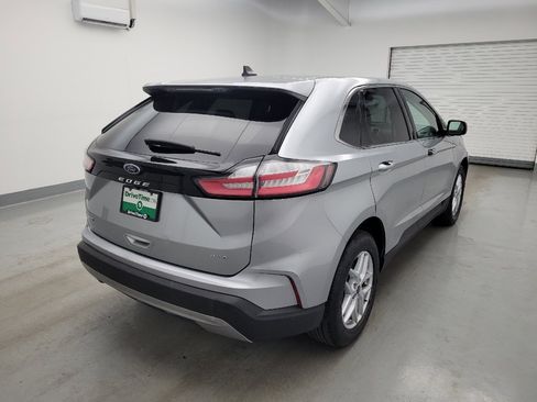 Used 2022 Ford Edge SEL AWD/4WD image 9