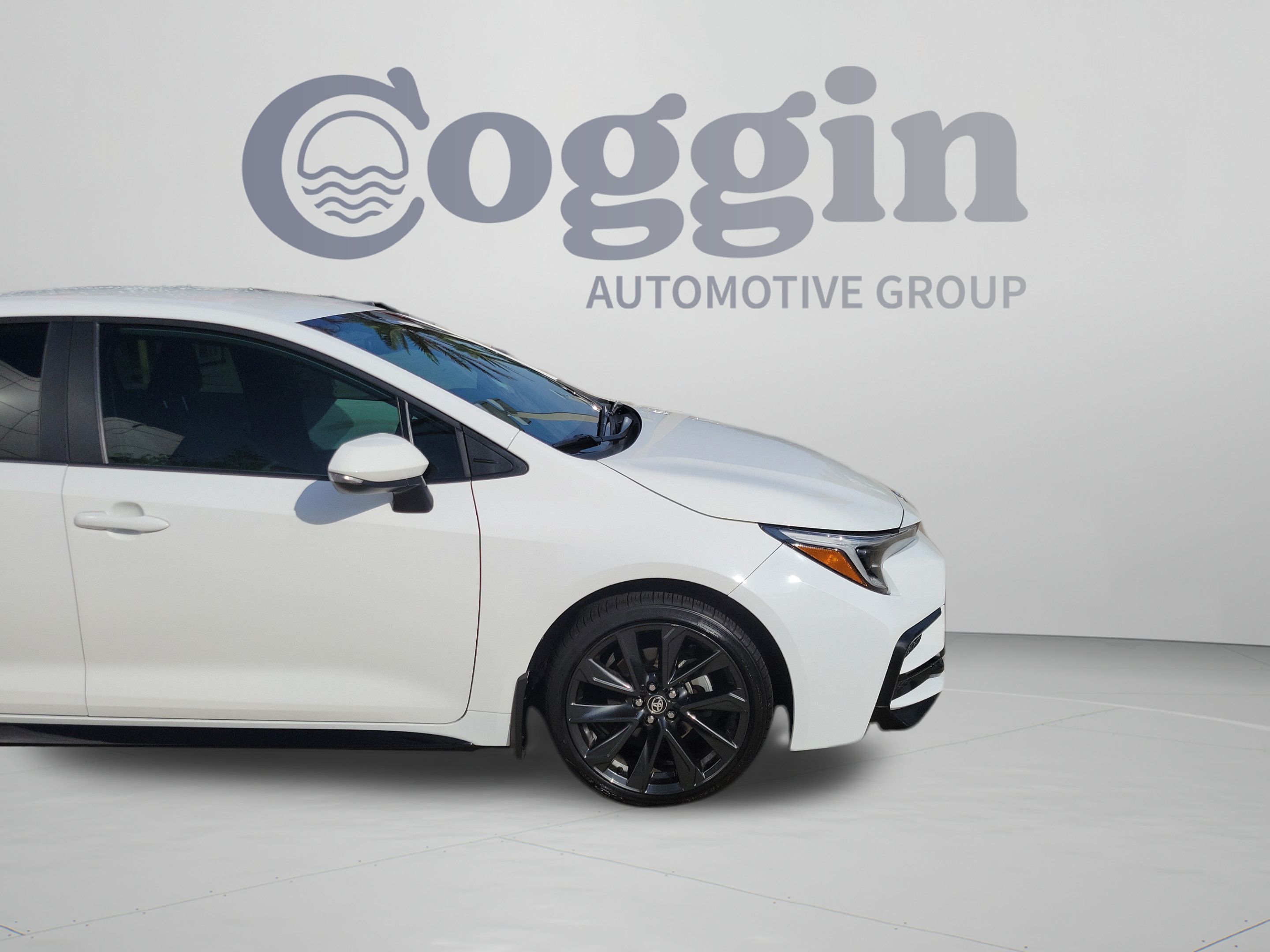 Certified 2025 Toyota Corolla SE FWD image 35