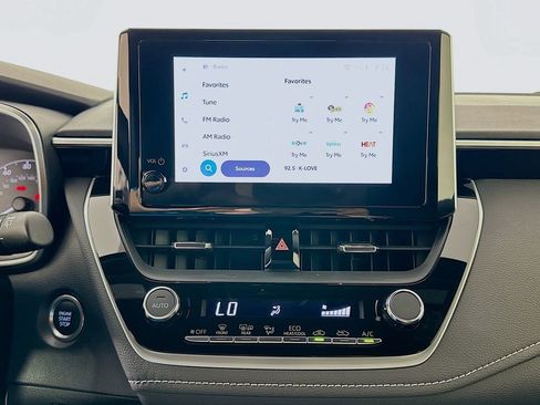 Used 2023 Toyota Corolla SE image 14