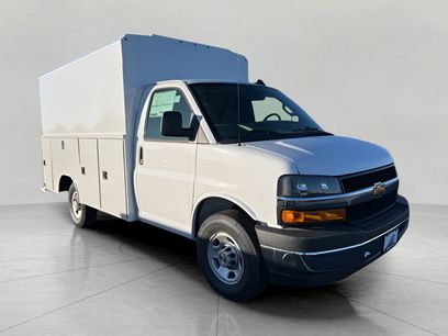 New 2025 Chevrolet Express 3500 w/ Power Convenience Package