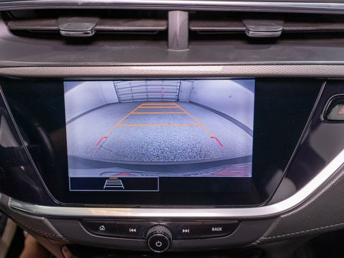 Used 2021 Buick Encore GX Select FWD image 21