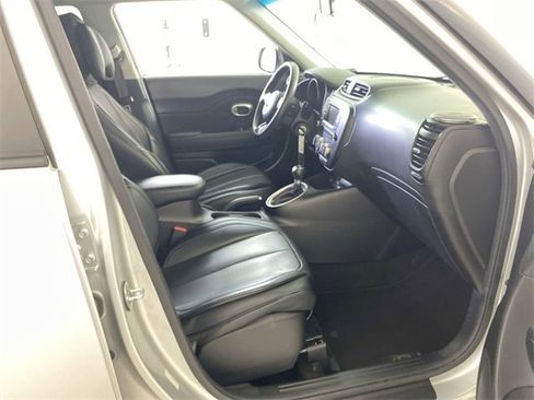 Used 2017 Kia Soul image 35