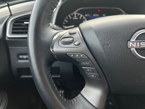 Used 2023 Nissan Murano SV image 17