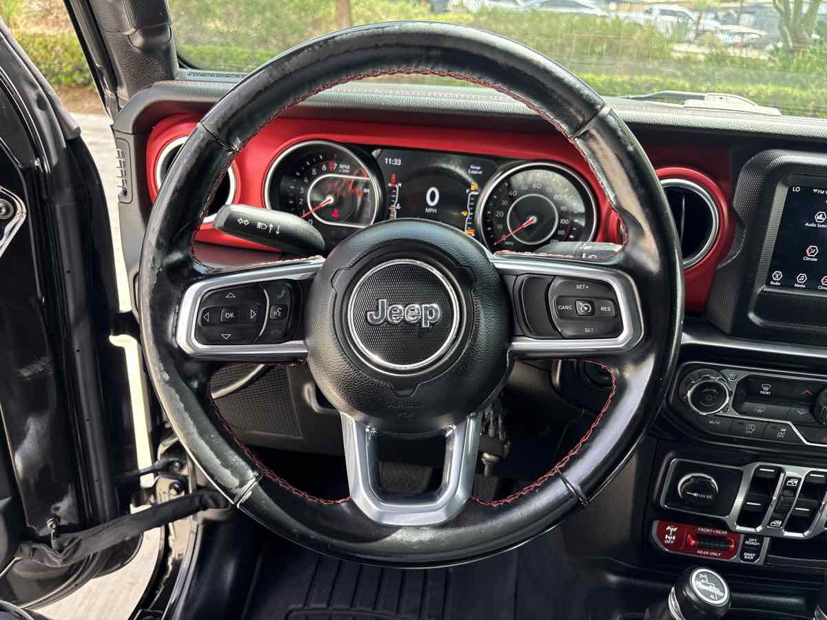Used 2021 Jeep Gladiator Rubicon AWD/4WD image 26