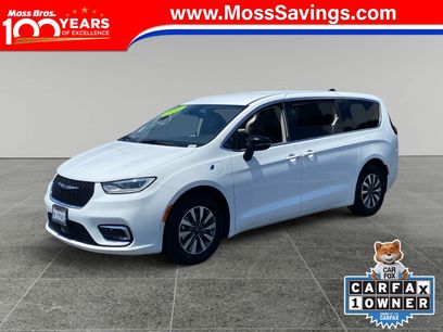 Used 2024 Chrysler Pacifica Limited