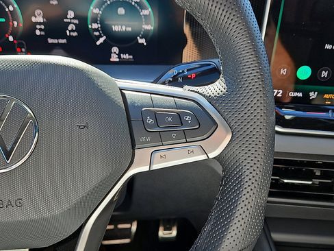 New 2026 Volkswagen Tiguan SE R-Line image 20